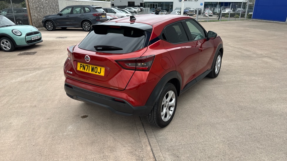 Nissan Juke 1.0 DiG-T 114 N-Connecta 5dr DCT Petrol Hatchback - Image 35