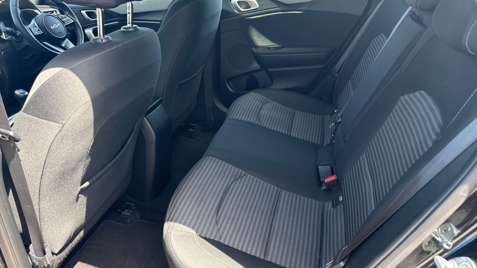 Kia Ceed 1.0T GDi ISG 2 5dr Petrol Hatchback - Image 16