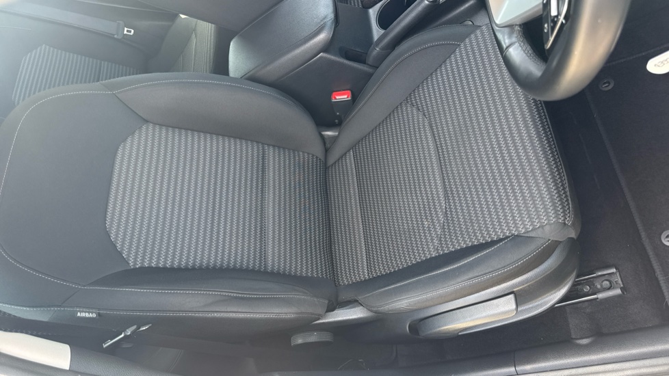 Kia Ceed 1.0T GDi ISG 2 5dr Petrol Hatchback - Image 39
