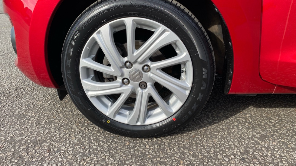 Suzuki Swift 1.2 Dualjet 83 12V Hybrid SZ-T 5dr Petrol Hatchback - Image 25