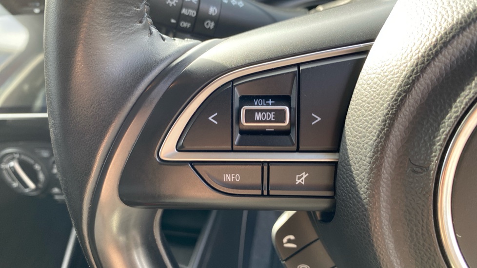 Suzuki Swift 1.2 Dualjet 83 12V Hybrid SZ-T 5dr Petrol Hatchback - Image 29