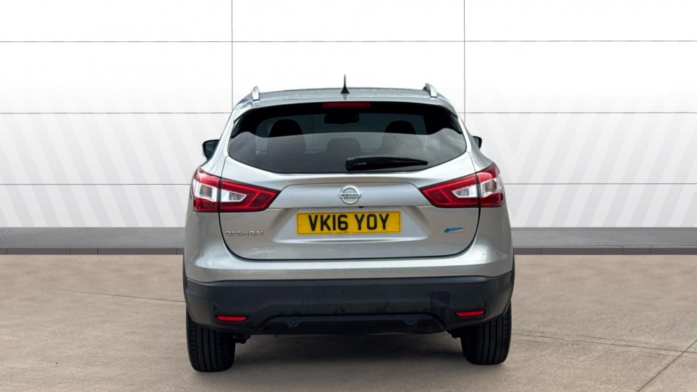Nissan Qashqai 1.5 dCi N-Connecta 5dr Diesel Hatchback - Image 6