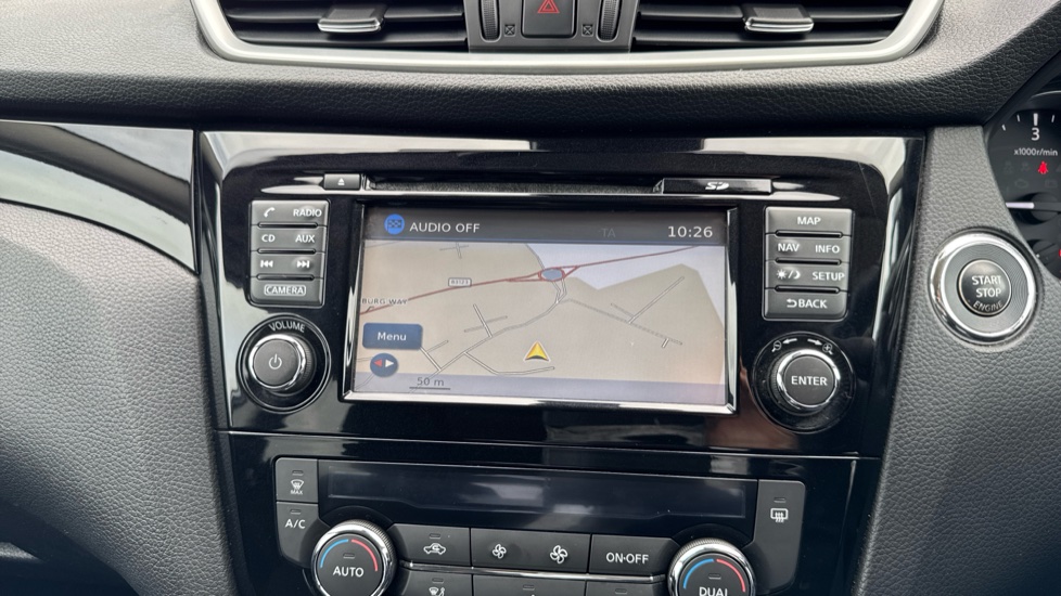 Nissan Qashqai 1.5 dCi N-Connecta 5dr Diesel Hatchback - Image 12