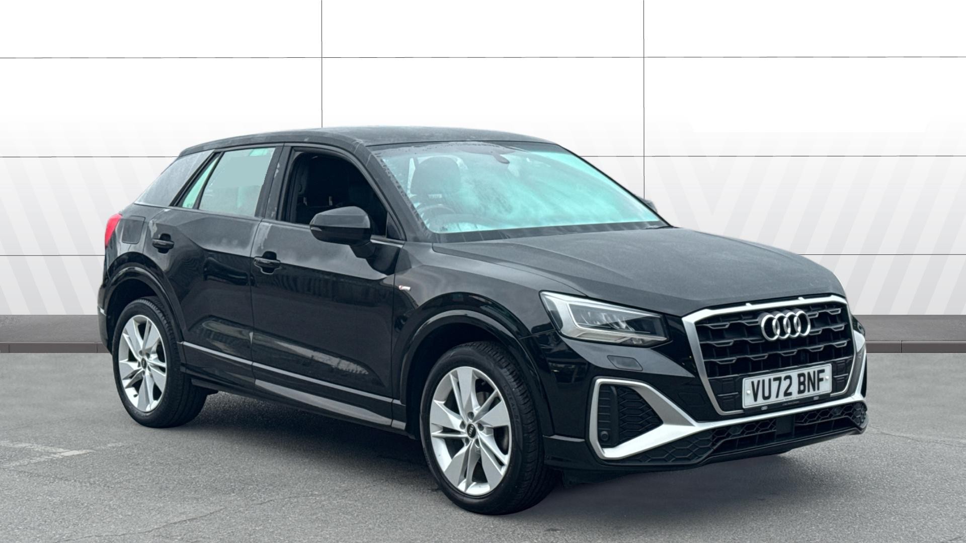Audi Q2 listing photo