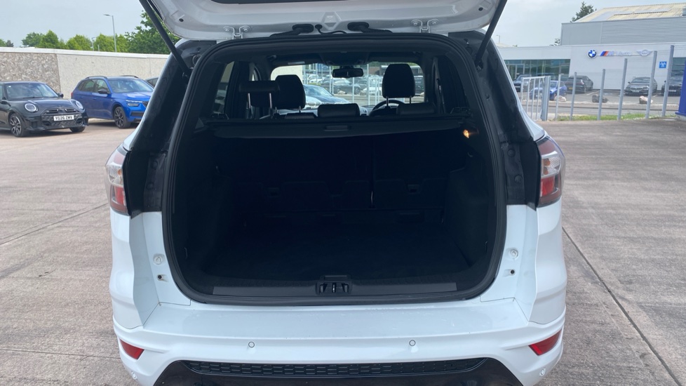 Ford Kuga 1.5 TDCi ST-Line 5dr 2WD Diesel Estate - Image 4