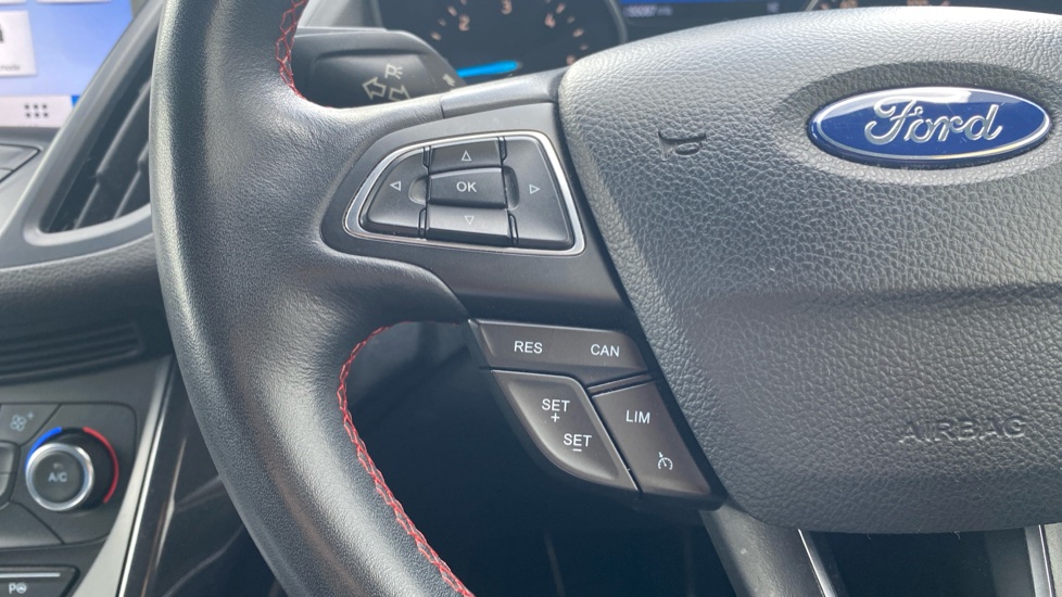Ford Kuga 1.5 TDCi ST-Line 5dr 2WD Diesel Estate - Image 32