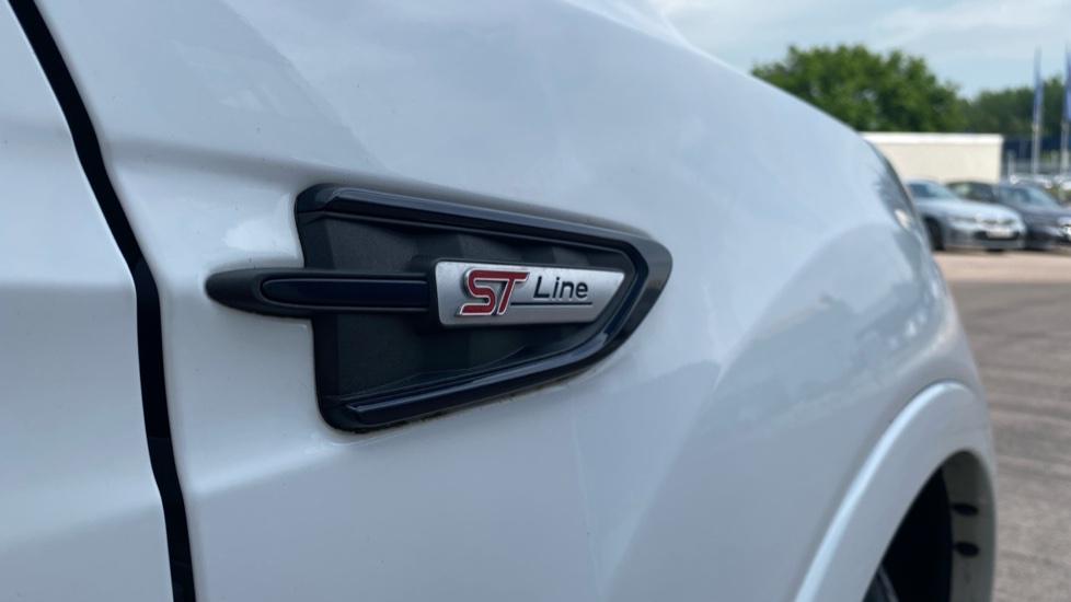 Ford Kuga 1.5 TDCi ST-Line 5dr 2WD Diesel Estate - Image 39