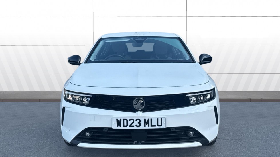 Vauxhall Astra 1.2 Turbo Design 5dr Petrol Hatchback - Image 3