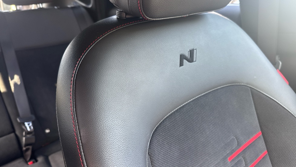 Hyundai KONA 1.6 GDi Hybrid N Line S 5dr DCT Hybrid Hatchback - Image 41