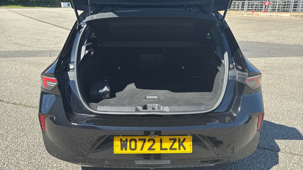 Vauxhall Astra 1.2 Turbo 130 GS 5dr Auto Petrol Hatchback - Image 4
