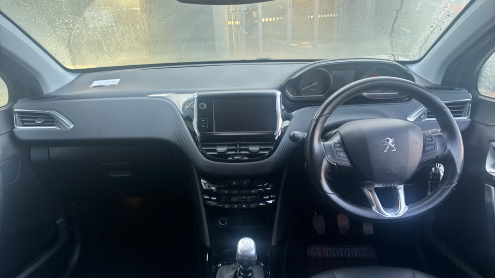 Peugeot 2008 1.6 BlueHDi 120 Allure 5dr Diesel Estate - Image 10
