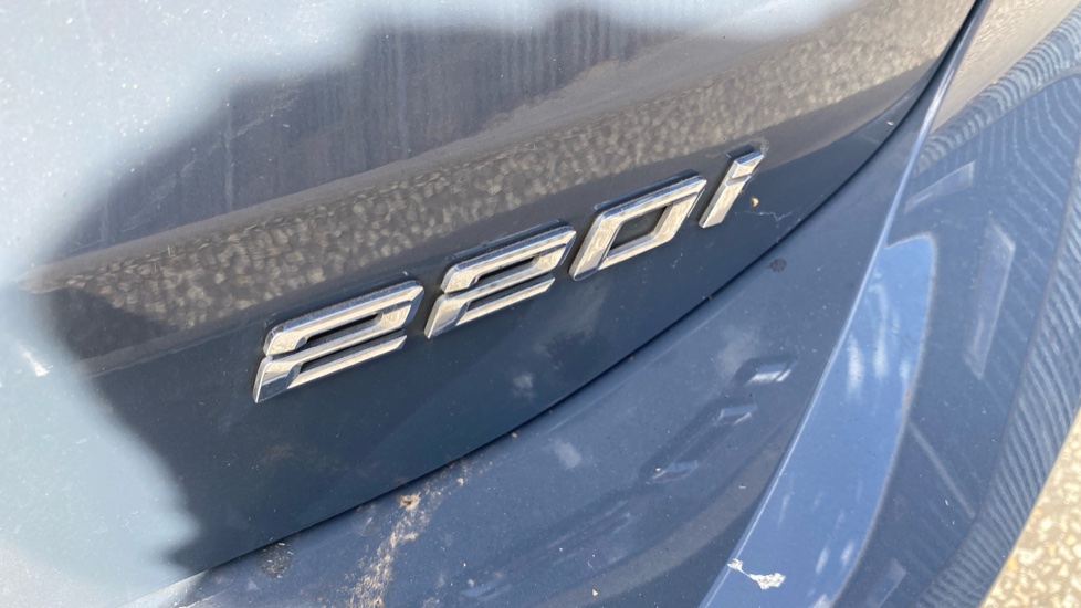 BMW 2 Series 220i MHT M Sport 5dr DCT Petrol Hatchback - Image 33