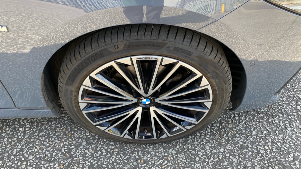 BMW 2 Series 220i MHT M Sport 5dr DCT Petrol Hatchback - Image 41