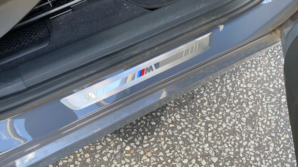 BMW 2 Series 220i MHT M Sport 5dr DCT Petrol Hatchback - Image 44