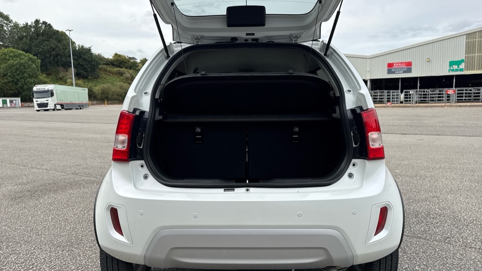 Suzuki Ignis 1.2 Dualjet 12V Hybrid SZ5 5dr CVT Petrol Hatchback - Image 4