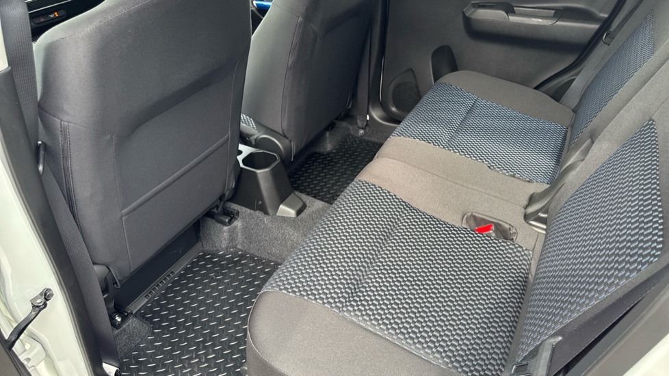 Suzuki Ignis 1.2 Dualjet 12V Hybrid SZ5 5dr CVT Petrol Hatchback - Image 16