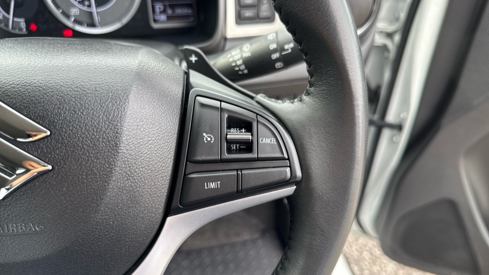 Suzuki Ignis 1.2 Dualjet 12V Hybrid SZ5 5dr CVT Petrol Hatchback - Image 24