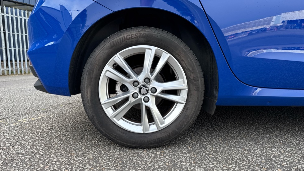Skoda Fabia 1.5 TSI 150 SE L Edition 5dr DSG Petrol Hatchback - Image 7