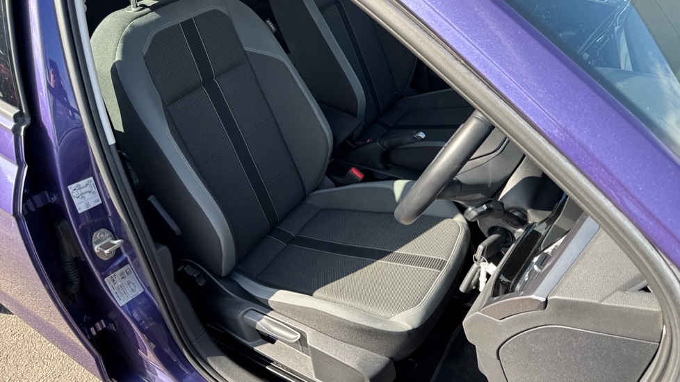 Volkswagen Polo 1.0 TSI Style 5dr Petrol Hatchback - Image 29