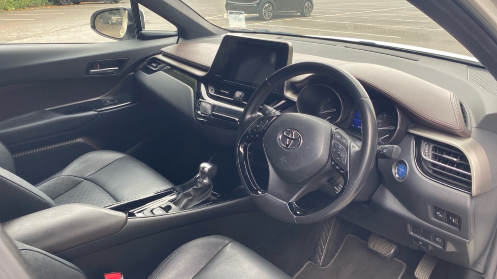 Toyota C-HR 1.8 Hybrid Excel 5dr CVT [Leather] Hybrid Hatchback - Image 11