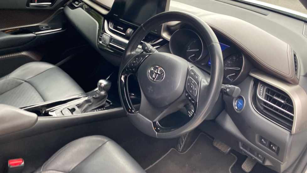 Toyota C-HR 1.8 Hybrid Excel 5dr CVT [Leather] Hybrid Hatchback - Image 45