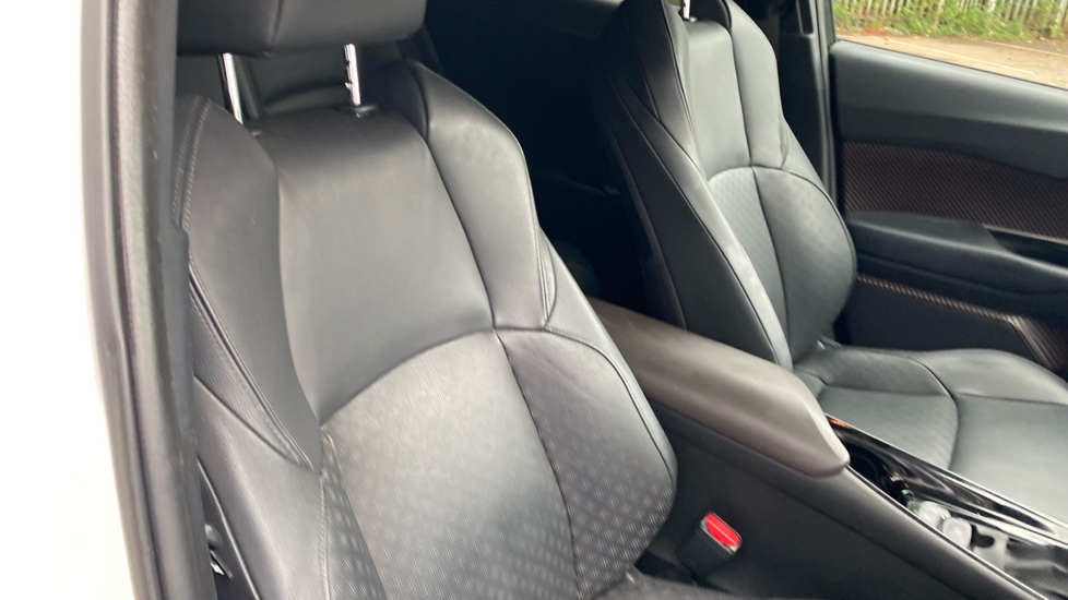 Toyota C-HR 1.8 Hybrid Excel 5dr CVT [Leather] Hybrid Hatchback - Image 46
