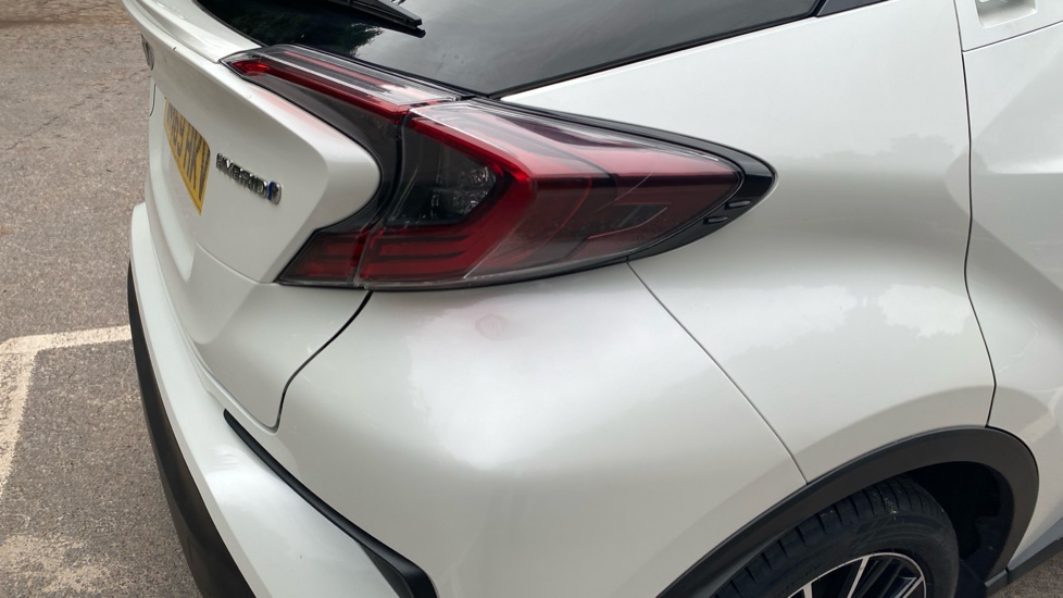 Toyota C-HR 1.8 Hybrid Excel 5dr CVT [Leather] Hybrid Hatchback - Image 57