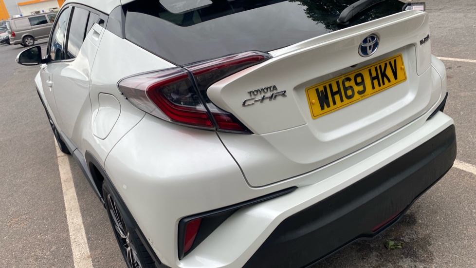 Toyota C-HR 1.8 Hybrid Excel 5dr CVT [Leather] Hybrid Hatchback - Image 60