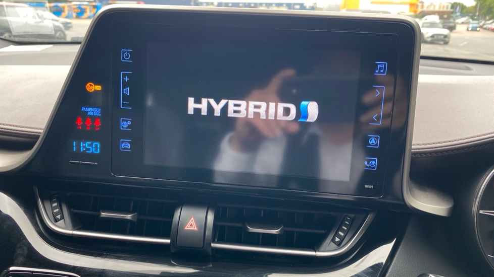 Toyota C-HR 1.8 Hybrid Excel 5dr CVT [Leather] Hybrid Hatchback - Image 76