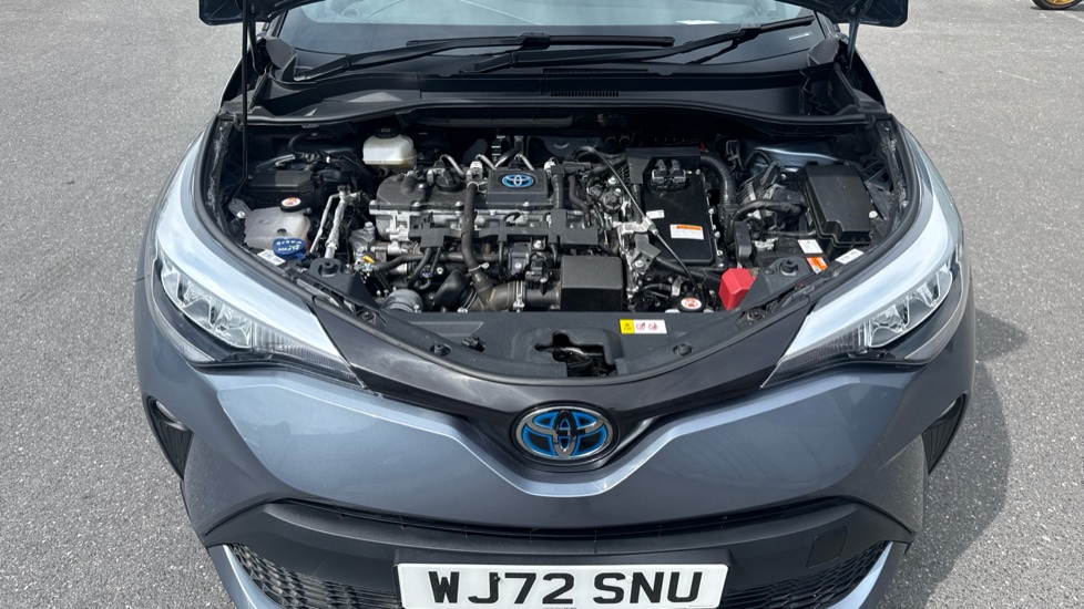 Toyota C-HR 1.8 Hybrid Icon 5dr CVT Hybrid Hatchback - Image 8