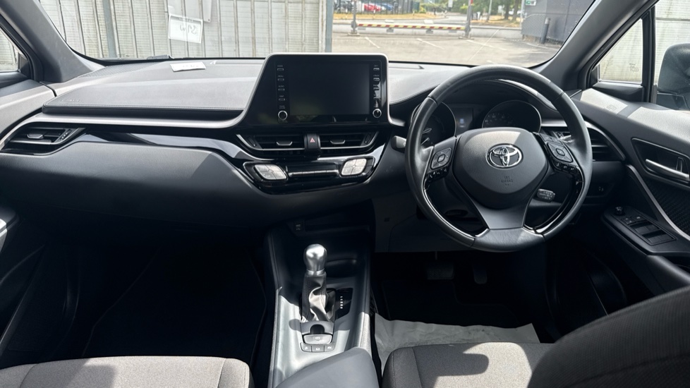 Toyota C-HR 1.8 Hybrid Icon 5dr CVT Hybrid Hatchback - Image 10