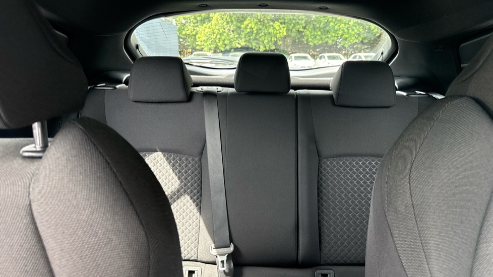 Toyota C-HR 1.8 Hybrid Icon 5dr CVT Hybrid Hatchback - Image 15