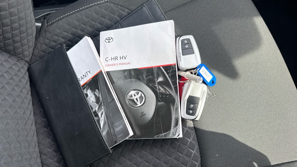 Toyota C-HR 1.8 Hybrid Icon 5dr CVT Hybrid Hatchback - Image 19