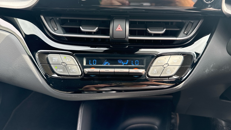 Toyota C-HR 1.8 Hybrid Icon 5dr CVT Hybrid Hatchback - Image 23