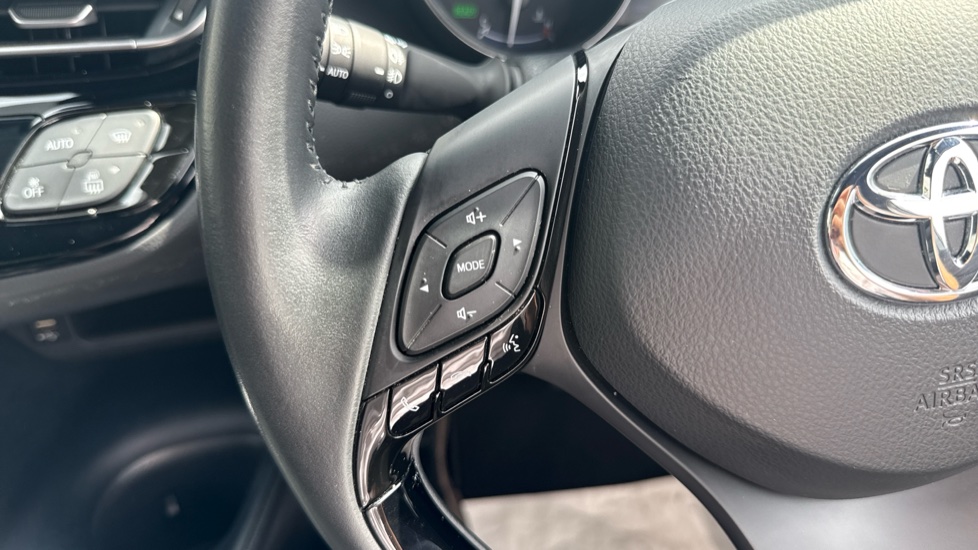 Toyota C-HR 1.8 Hybrid Icon 5dr CVT Hybrid Hatchback - Image 26