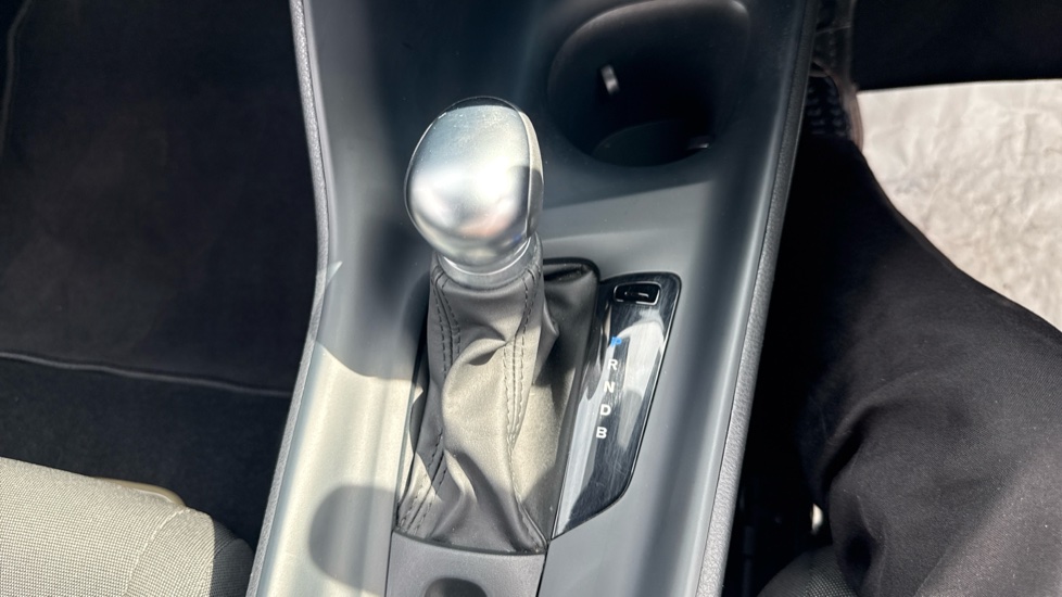 Toyota C-HR 1.8 Hybrid Icon 5dr CVT Hybrid Hatchback - Image 31