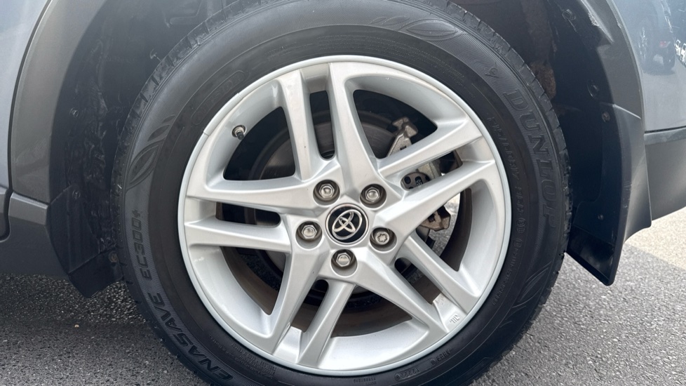 Toyota C-HR 1.8 Hybrid Icon 5dr CVT Hybrid Hatchback - Image 37