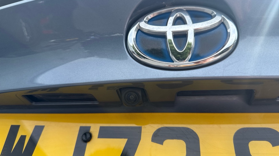 Toyota C-HR 1.8 Hybrid Icon 5dr CVT Hybrid Hatchback - Image 38