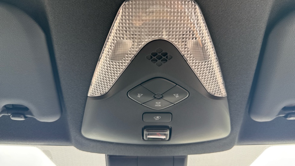 Toyota C-HR 1.8 Hybrid Icon 5dr CVT Hybrid Hatchback - Image 40