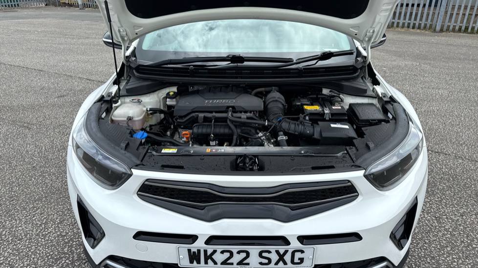 Kia Stonic 1.0T GDi 48V GT-Line 5dr Petrol Estate - Image 8