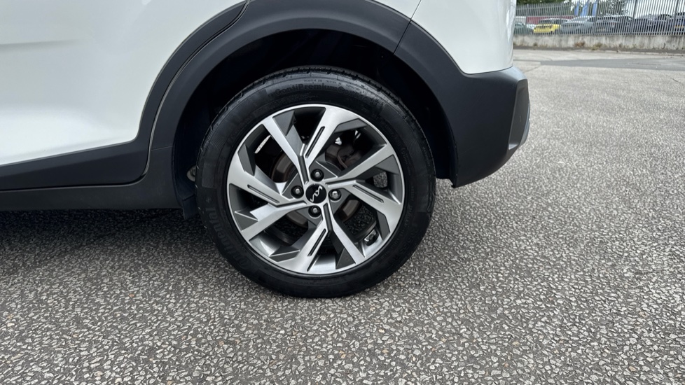 Kia Stonic 1.0T GDi 48V GT-Line 5dr Petrol Estate - Image 35
