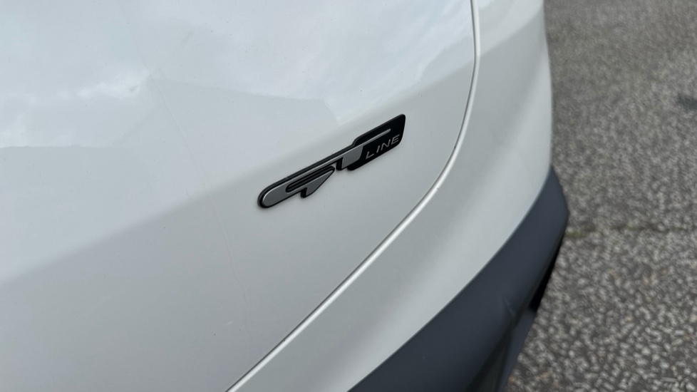 Kia Stonic 1.0T GDi 48V GT-Line 5dr Petrol Estate - Image 36