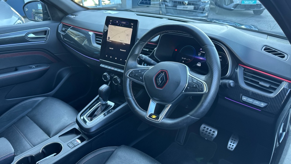 Renault Arkana 1.6 E-TECH Hybrid 145 R.S. Line 5dr Auto Hybrid Estate - Image 11