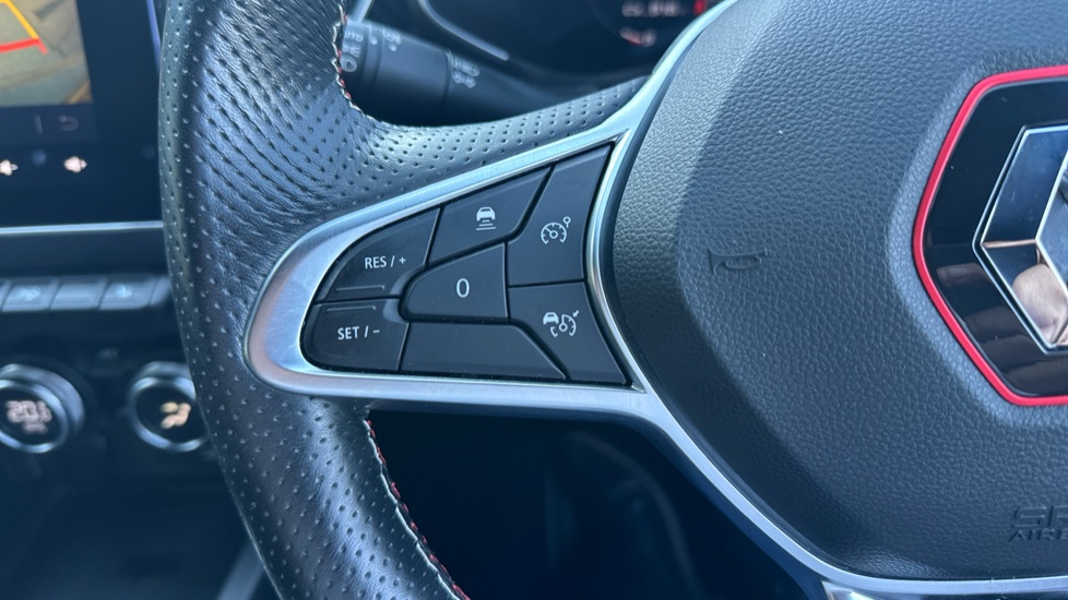 Renault Arkana 1.6 E-TECH Hybrid 145 R.S. Line 5dr Auto Hybrid Estate - Image 21
