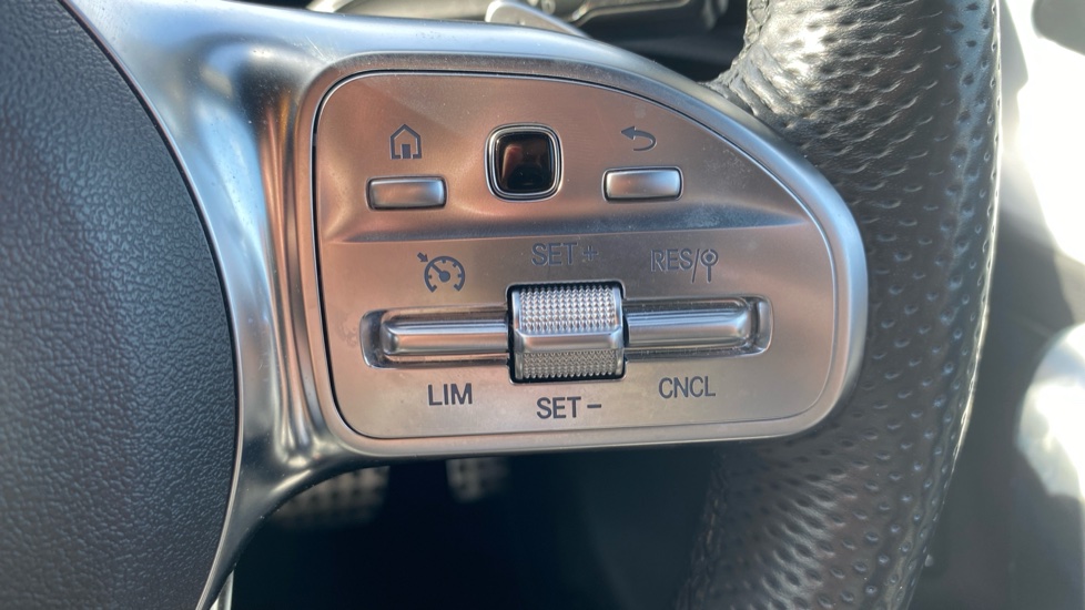 Mercedes-Benz CLA 180 AMG Line 4dr Tip Auto Petrol Saloon - Image 27