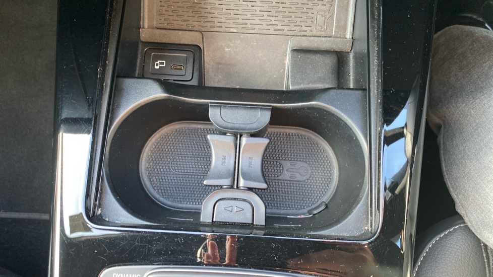Mercedes-Benz CLA 180 AMG Line 4dr Tip Auto Petrol Saloon - Image 32