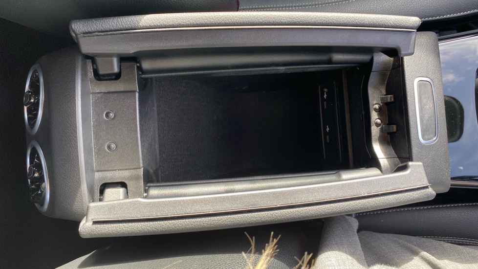 Mercedes-Benz CLA 180 AMG Line 4dr Tip Auto Petrol Saloon - Image 41