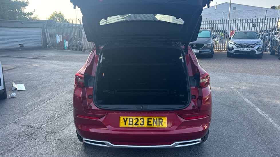 Vauxhall Grandland 1.2 Turbo Ultimate 5dr Petrol Hatchback - Image 4