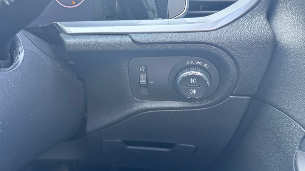 Vauxhall Grandland 1.2 Turbo Ultimate 5dr Petrol Hatchback - Image 27