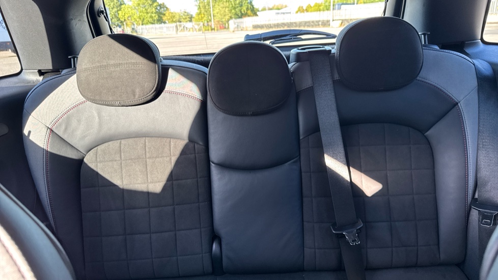 MINI Hatchback 2.0 Cooper S Sport II 5dr Auto Petrol Hatchback - Image 15
